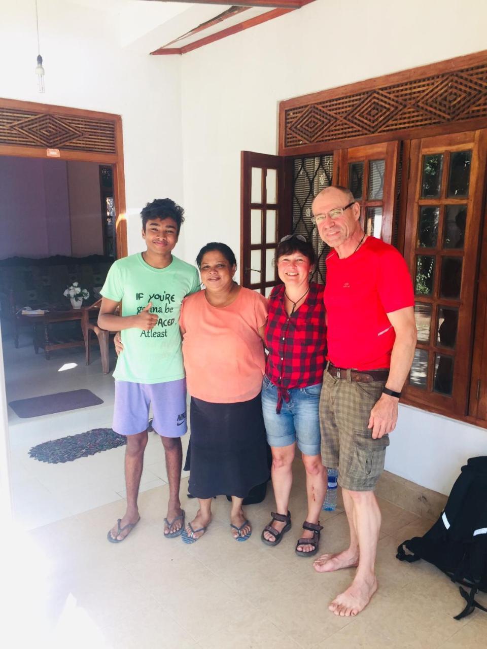 Summer Ridge - Homestay Ratnapura Exterior foto